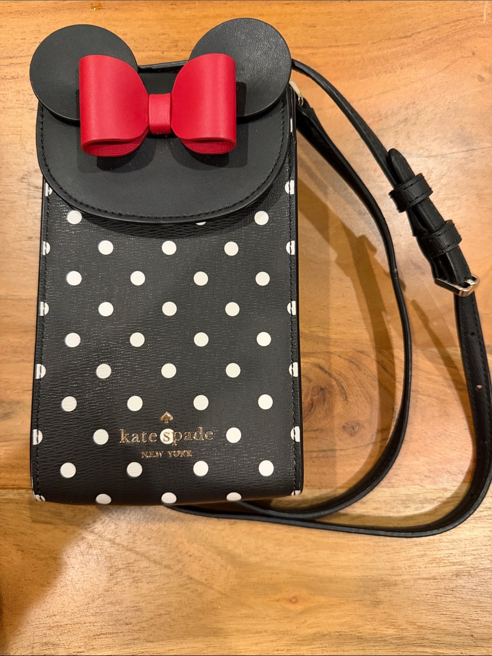 NWOT Disney x Kate Spade Minnie North South Crossbody Bag [limited edition]